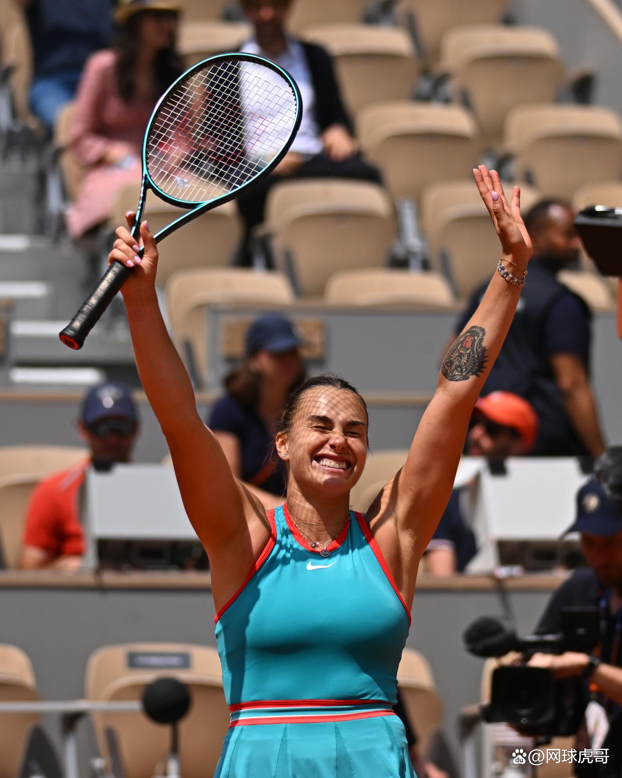 相比之下 相比之下