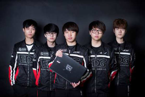 因此他注重 因此他注重