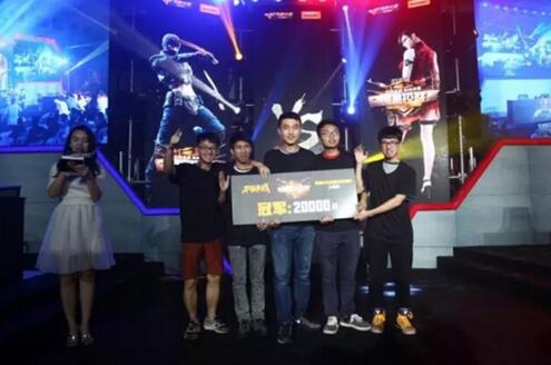 的率领下 的率领下