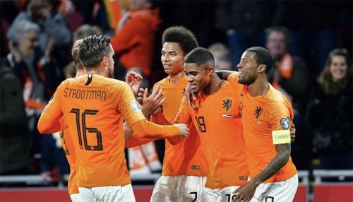 板亲自颁发 板亲自颁发