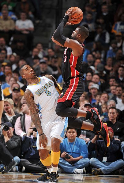 进攻乏力以 进攻乏力以