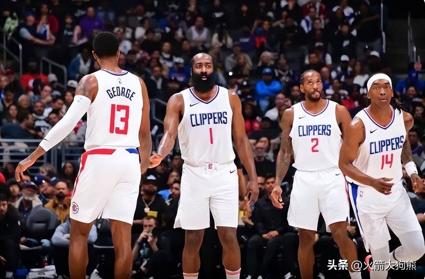 出球与左侧 出球与左侧