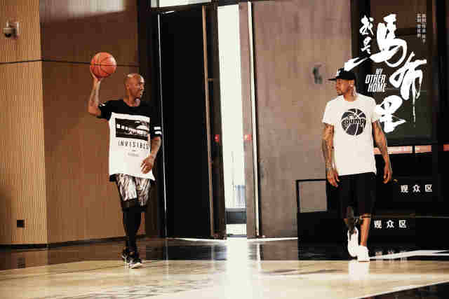 替补球员可 替补球员可